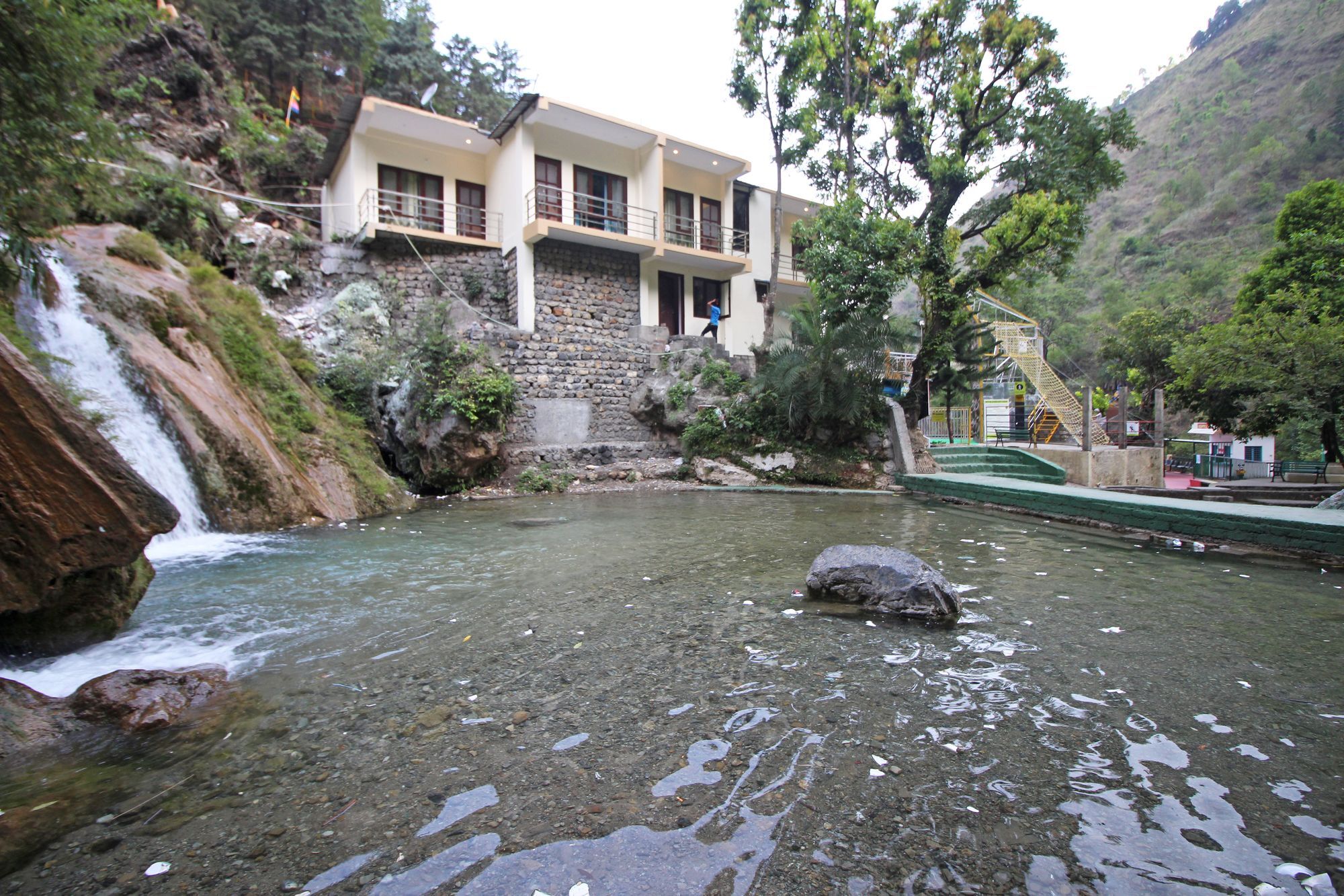 Oyo Rooms 091 Kempty Lake Mussoorie Exterior foto